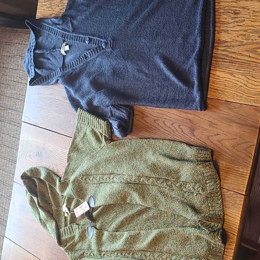 Sweaters lot of 2 size XL